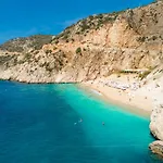 Rosetta Villa *